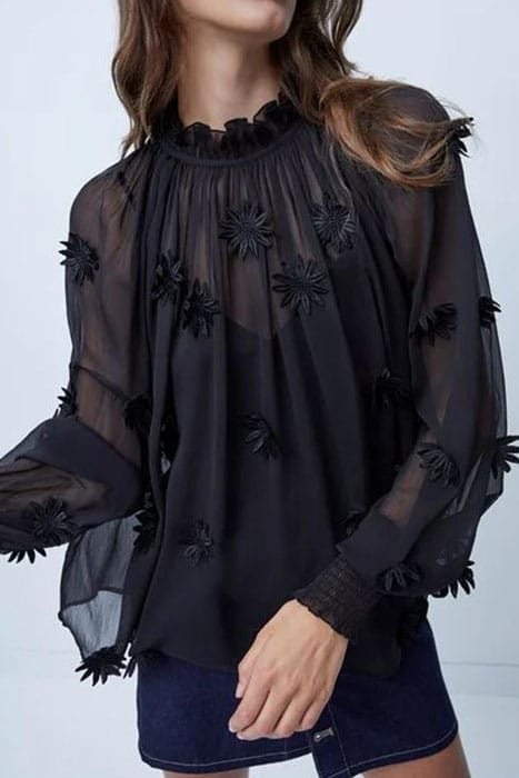 AZIZA LACE APPLQD FLRL SHR TOP BLACK 2