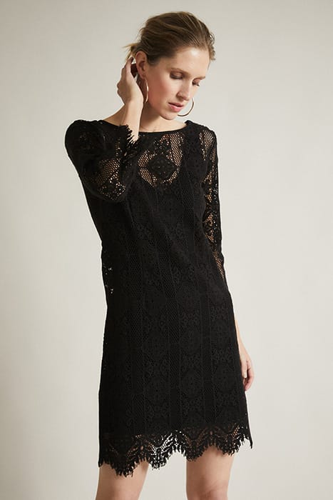 KLEID MIT SPITZE BLACK 4