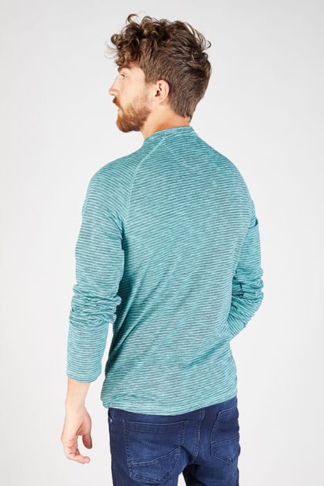 LONGSLEEVE ISLAND GREEN 3