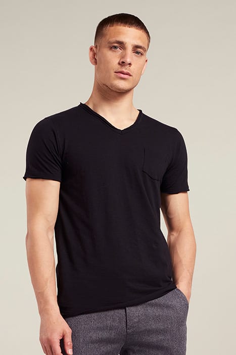 BASIC V-NECK TEE SLUB JERSEY BLACK 3