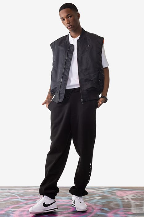 BLACK LEVON VEST 2