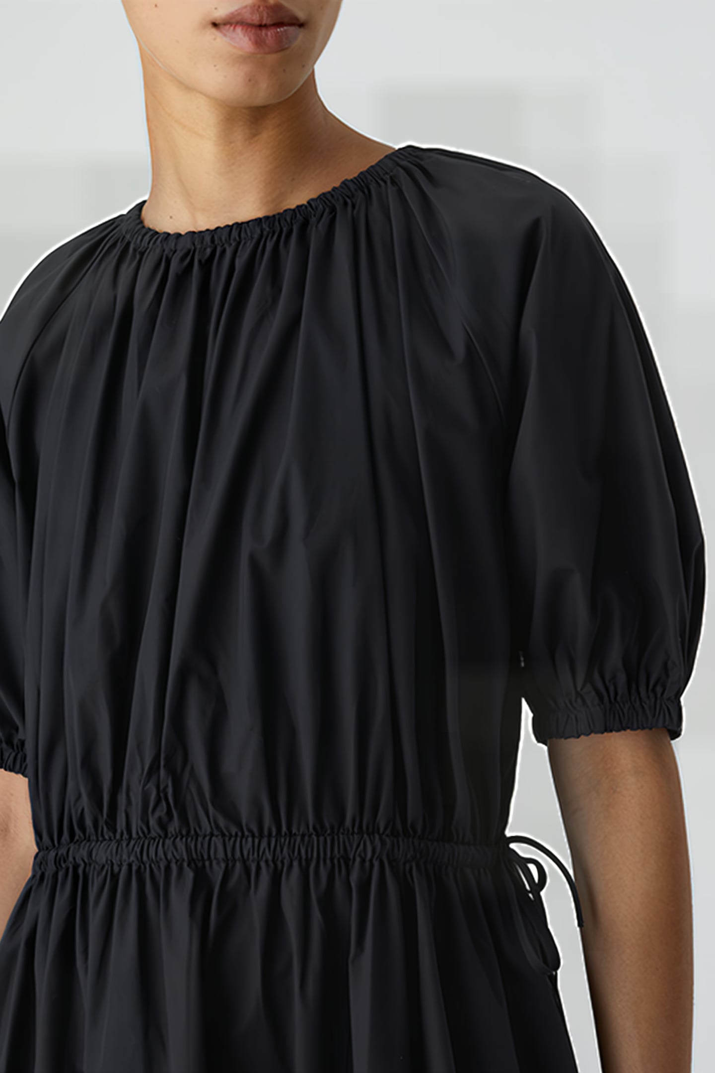 BACKLESS DRESS BLACK 4