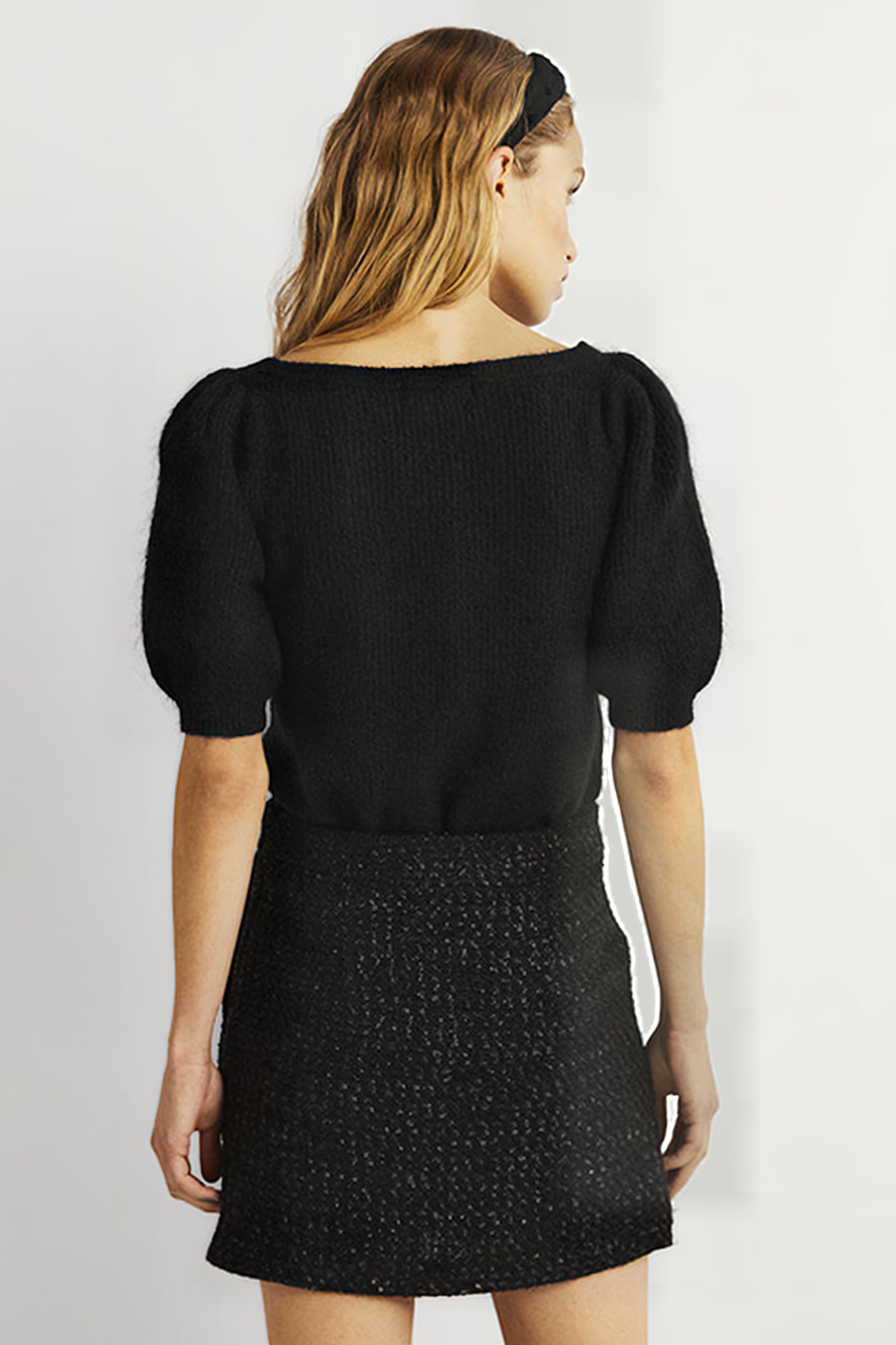 SQUARE NECK FLUFFY JUMPER BLK 2