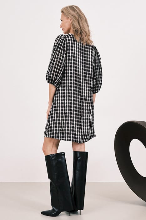 DR NAOMIE BLACK 3