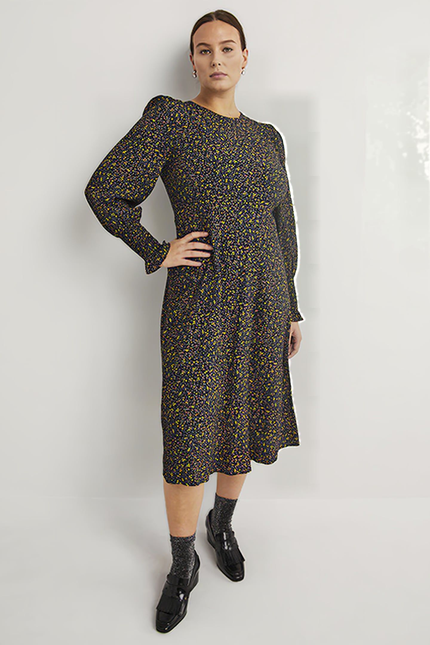 SMOCKED CUFF MIDI DRESS BLK 3