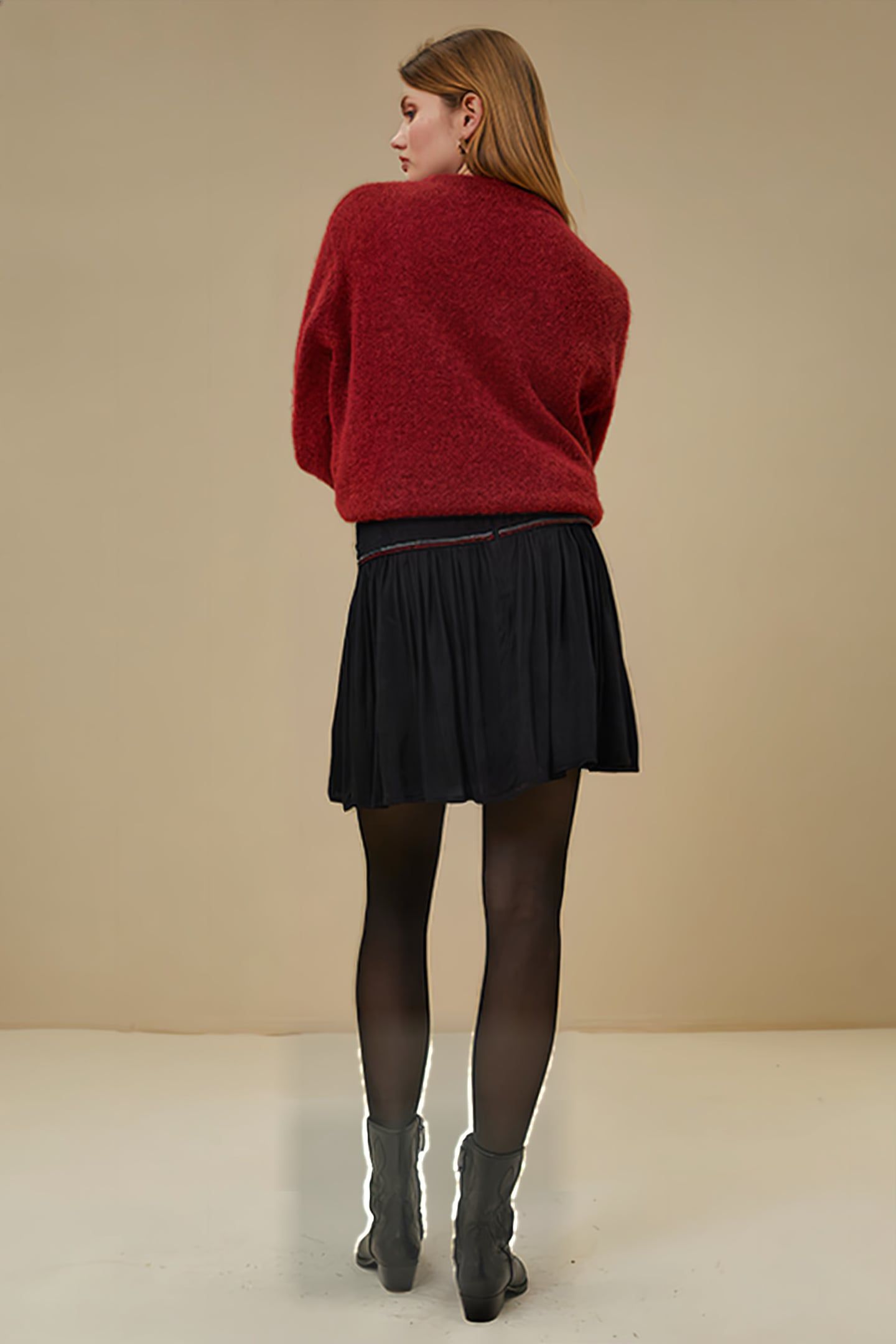 IRIS EMBROIDERY SKIRT JET BLACK 2