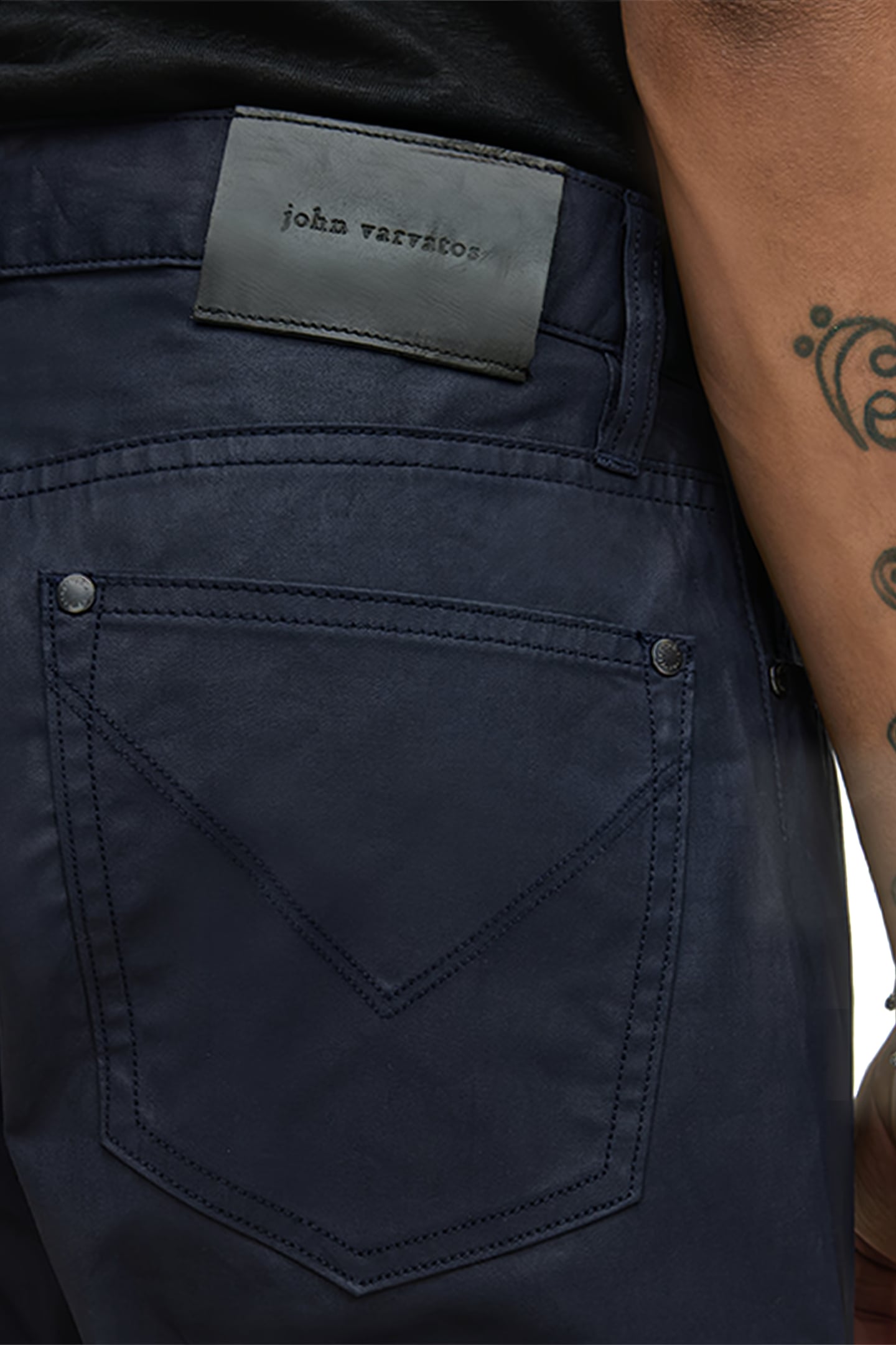 J701 - REGULAR FIT NAVY 5
