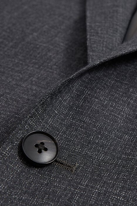 DUNN BLAZER CHARCOAL BLAZER — THE MODEL IS WEARING A SIZE 38 7