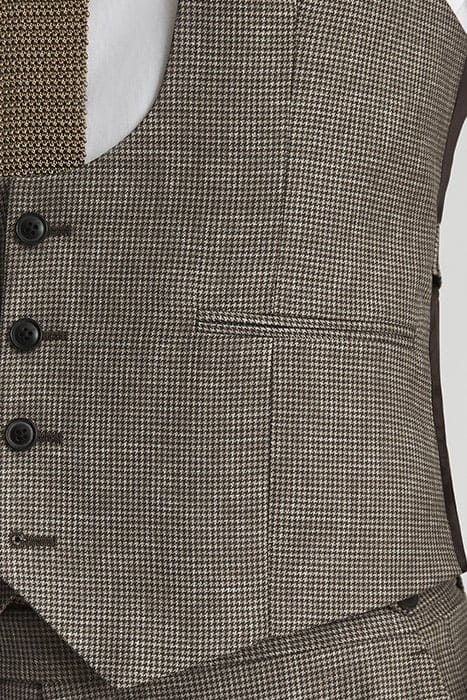 DOME WAISTCOAT — HORSEHOE FORMATION 6