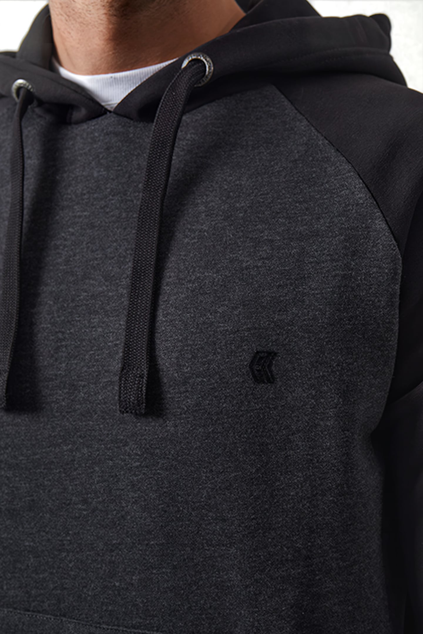 LOGO OVERHEAD RAGLAN SWEAT HOODIE BLACK/CHARCOAL MEL 3