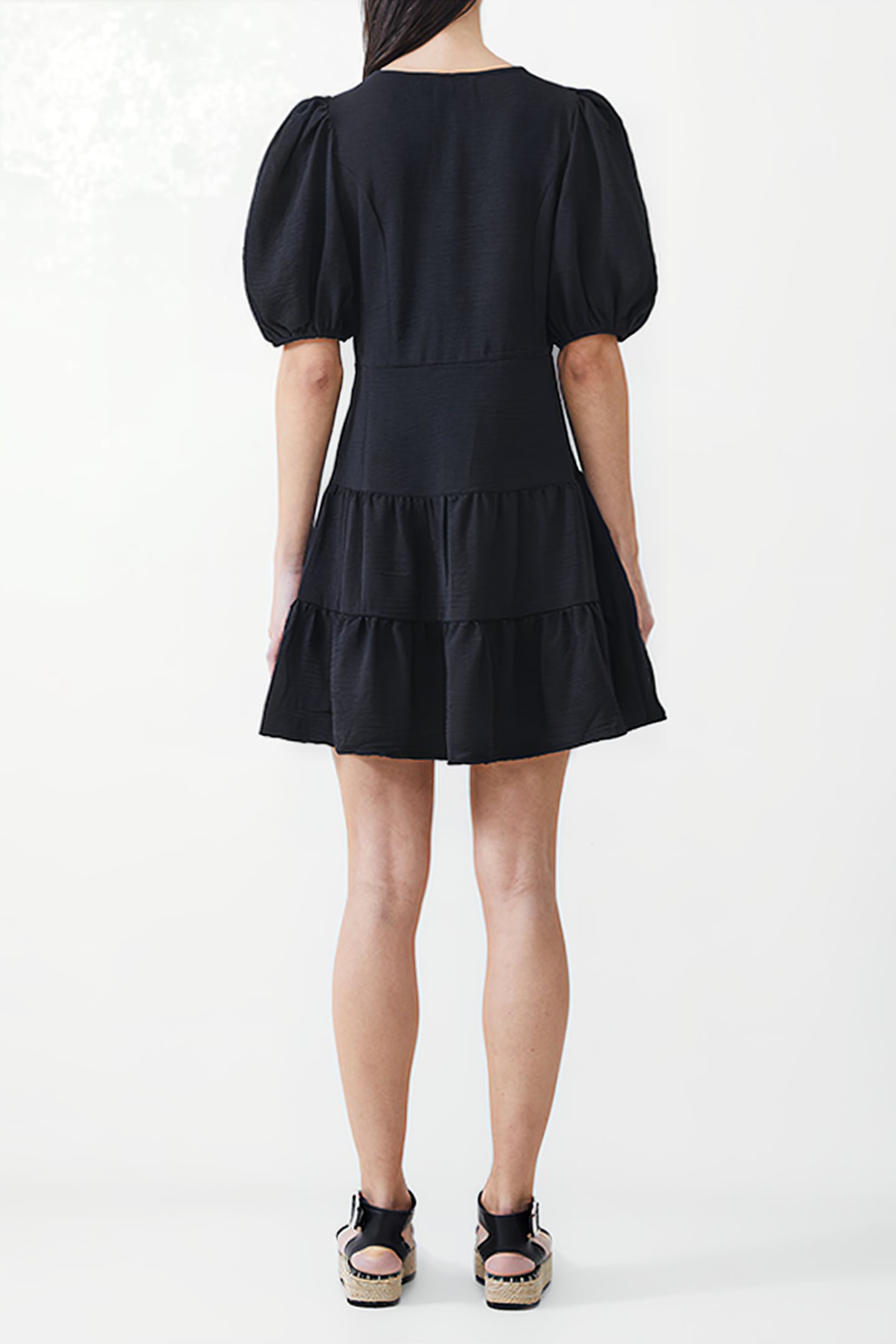 VEE TIERED CRINKLE DRESS KNEE BLACK 3