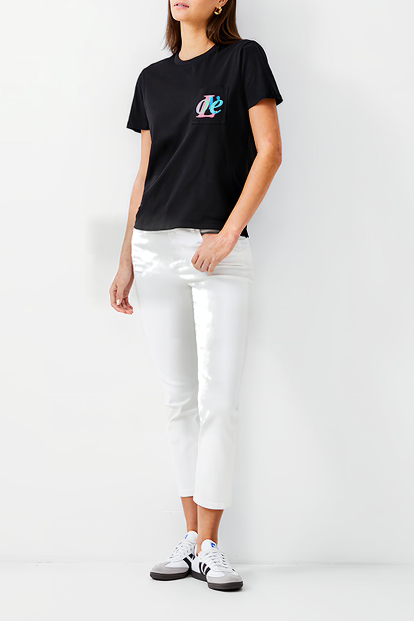 LOVE EMB POCKET TEE BLACK 2