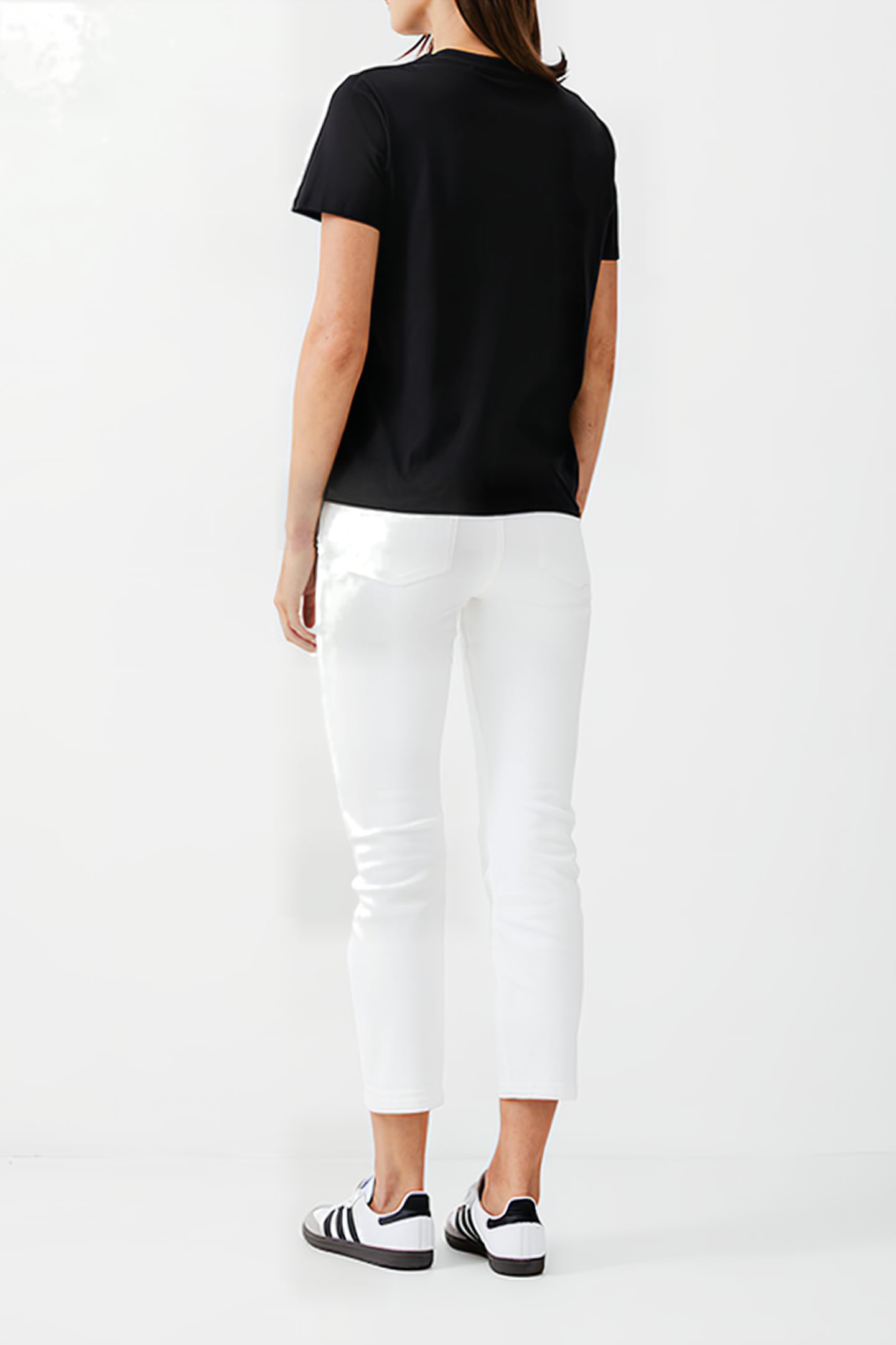 LOVE EMB POCKET TEE BLACK 3
