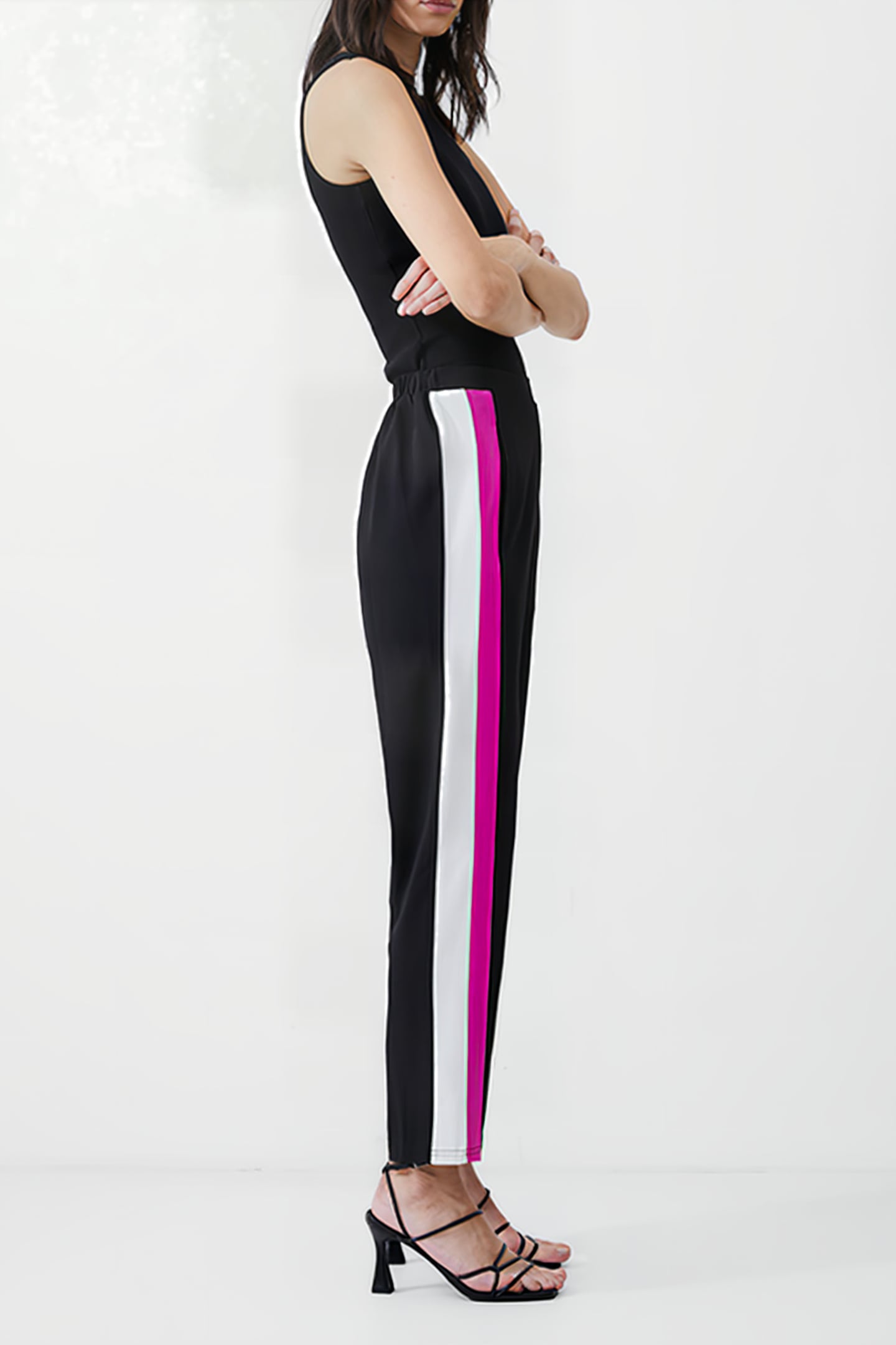 CREPE TAPERED PANEL JOGGER BLACK/WILDROSA/WHITE 3