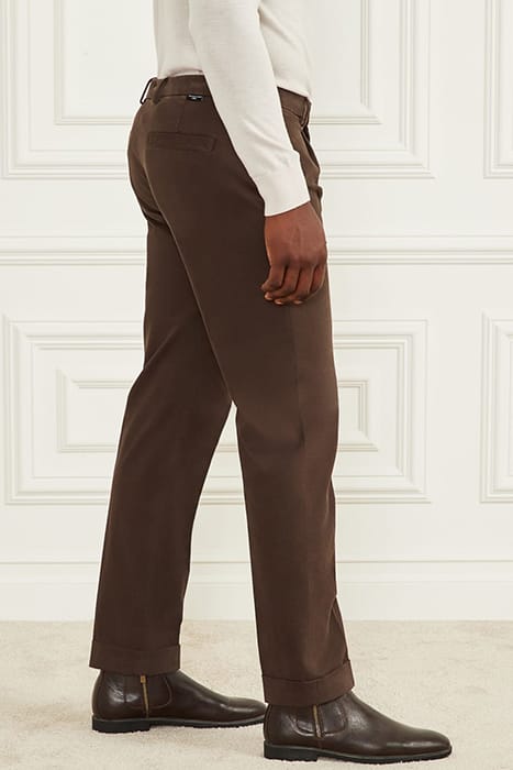 MARCIANO BY GUESS ETHAN ROLL- CHINO CHOCOLATE BROWNIE 5