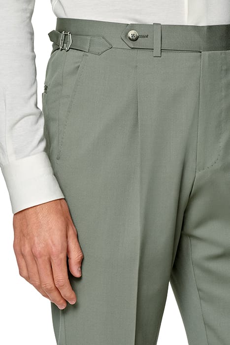 SUIT-MID-GREEN LIGHT GREEN 9
