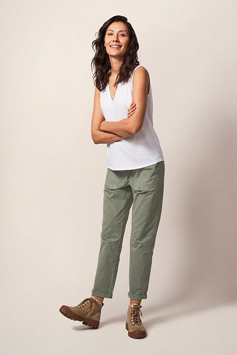 TWISTER CHINO TROUSER MID GREEN 3