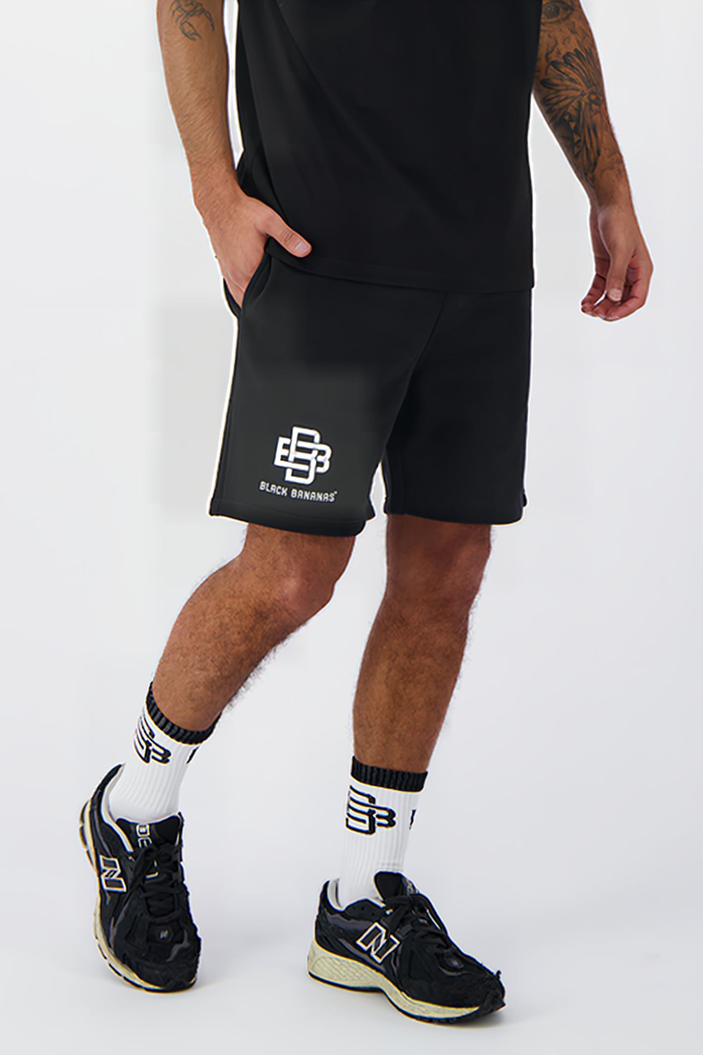 CITY SWEATSHORTS BLACK 4
