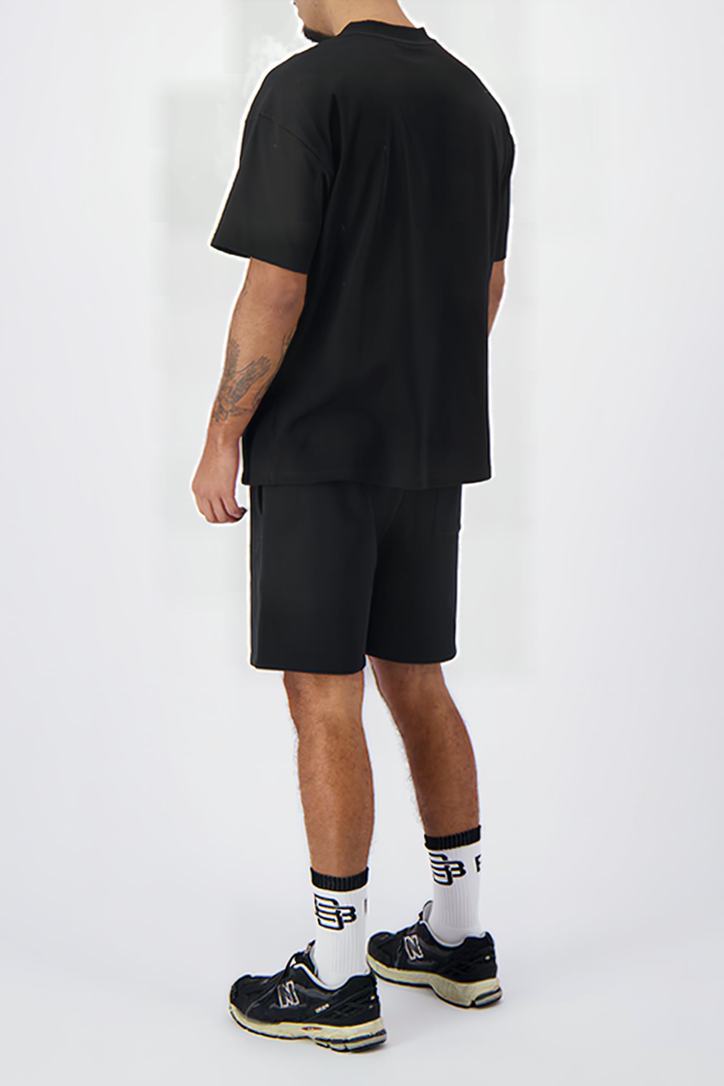 CITY SWEATSHORTS BLACK 3