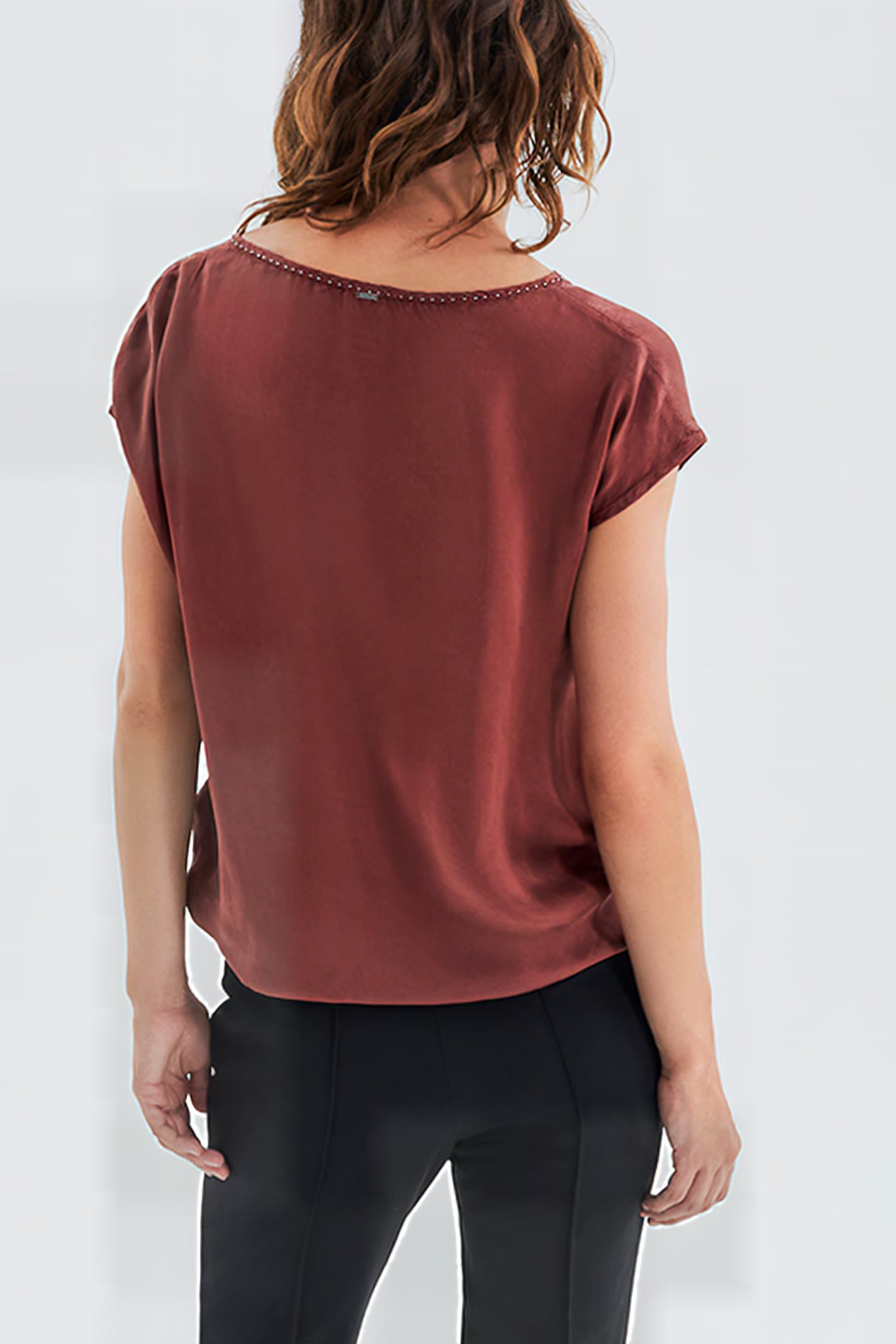 TOMETTE RED TOP WITH BEAD DECOR 2