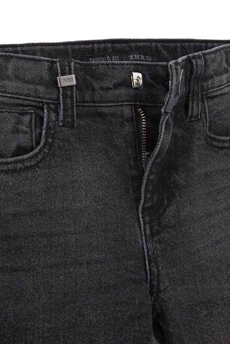 BOYS’ GREY EMBROIDERED AND DISTRESSED KNEE TAPERED JEANS 3