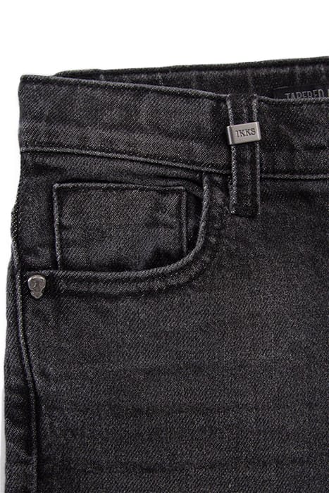 BOYS’ GREY EMBROIDERED AND DISTRESSED KNEE TAPERED JEANS 5