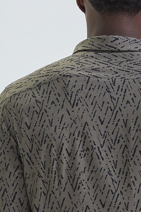 KHAKI LENZING™ ECOVERO™ CHEVRON SLIM SHIRT KHAKI 5