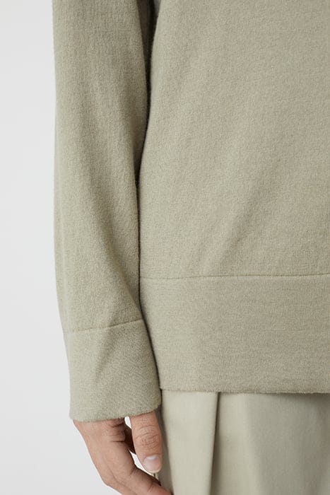 VNECK LONG SLEEVE GREY MARBLE 5