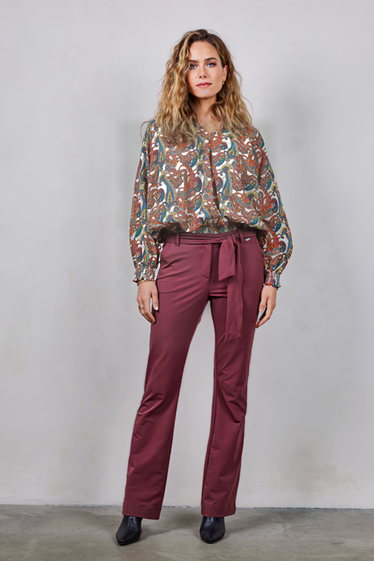 BLOUSE LIMA PRINT OFFWHITE WITH COLORFUL PAISLEY 2