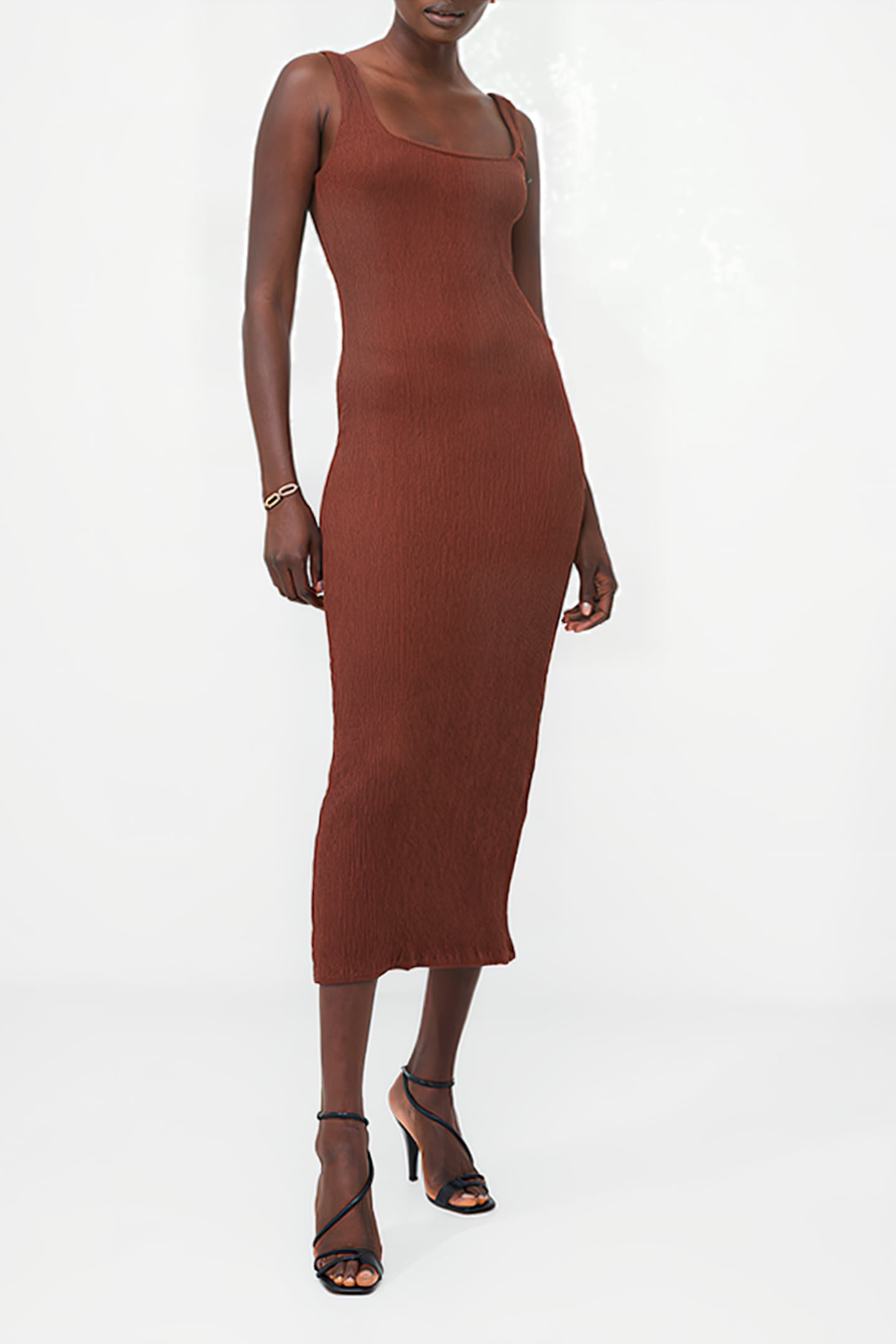 TEXTURED SQUARE NCK MIDI DRESS BROWN 1