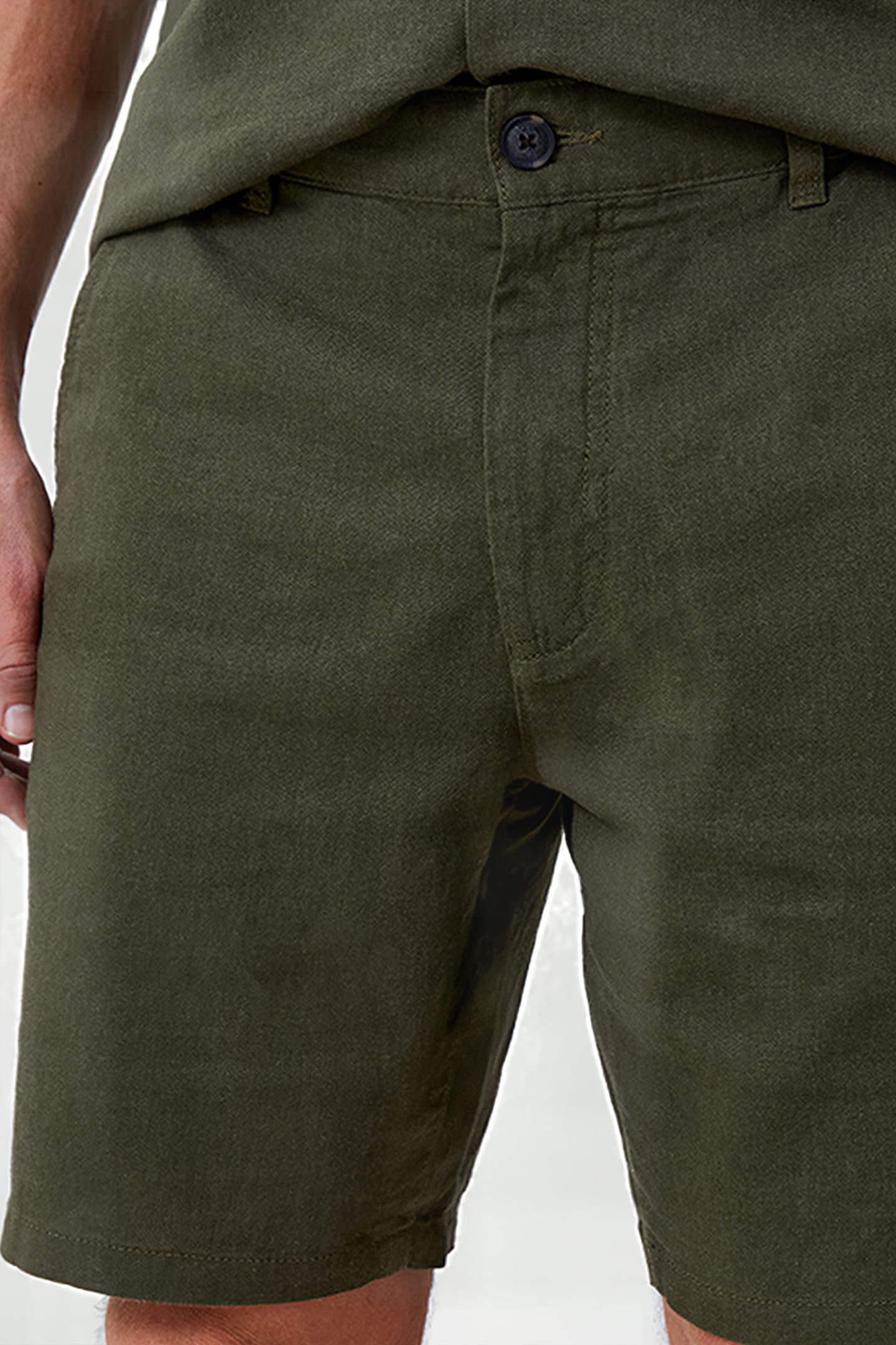 SOFT TAILORED SHORTS GREEN 7