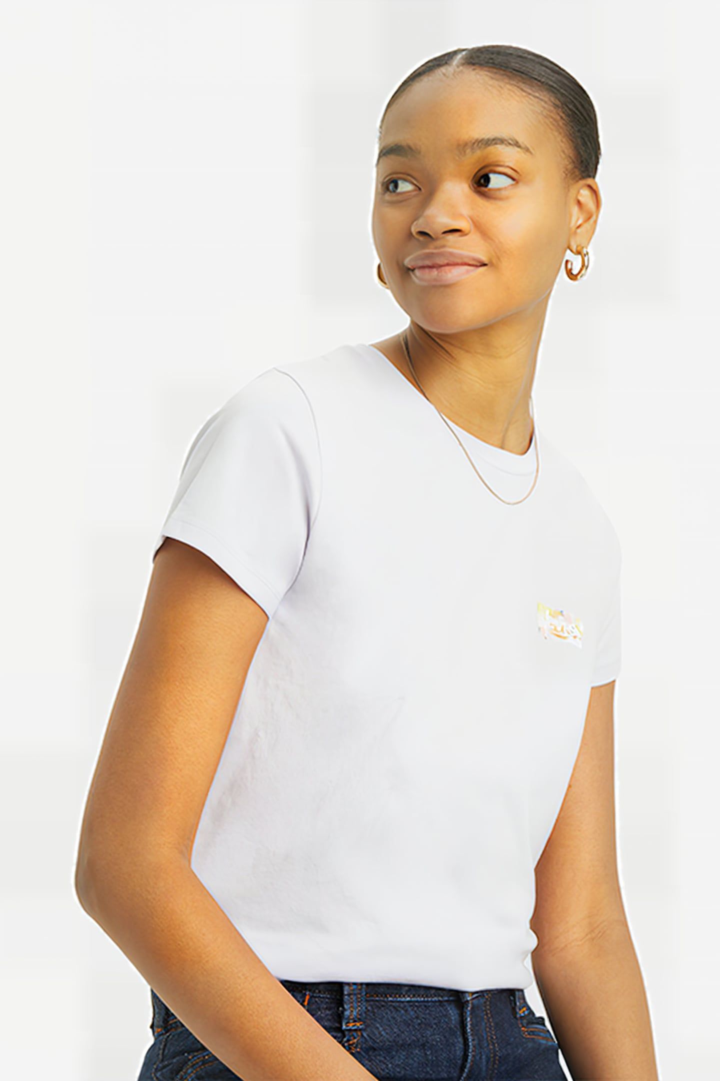 THE T-SHIRT WHITE 4