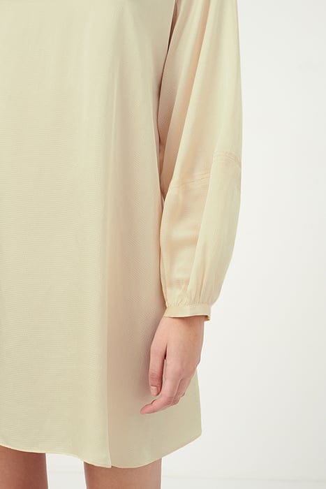 LS SHORT A SHAPE BOAT COLLAR DRESS COLOMBE 5