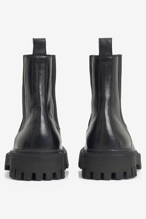 KOSMIC ITEM IN CHELSEA BLACK 4