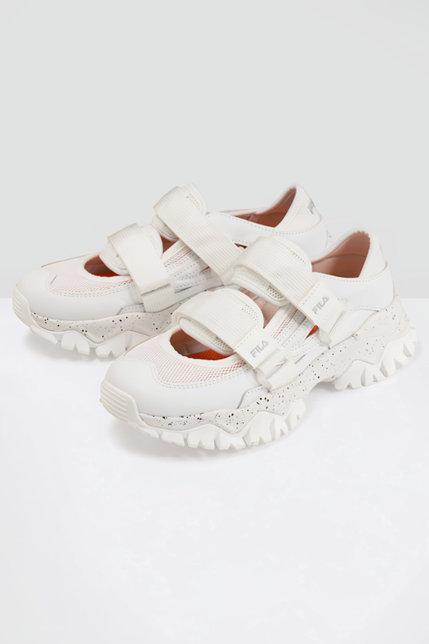 TRAIL-ZONE SANDAL WHITE 5