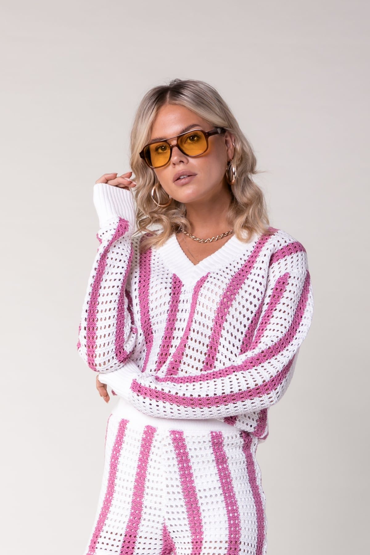 LIZZA CROCHET STRIPE V-NECK SWEATER MEDIUM PINK 1