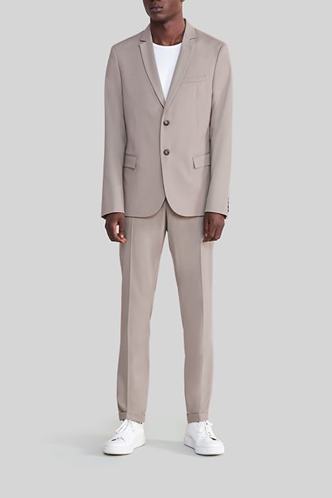 BEIGE TRAVEL SUIT SUIT JACKET 3