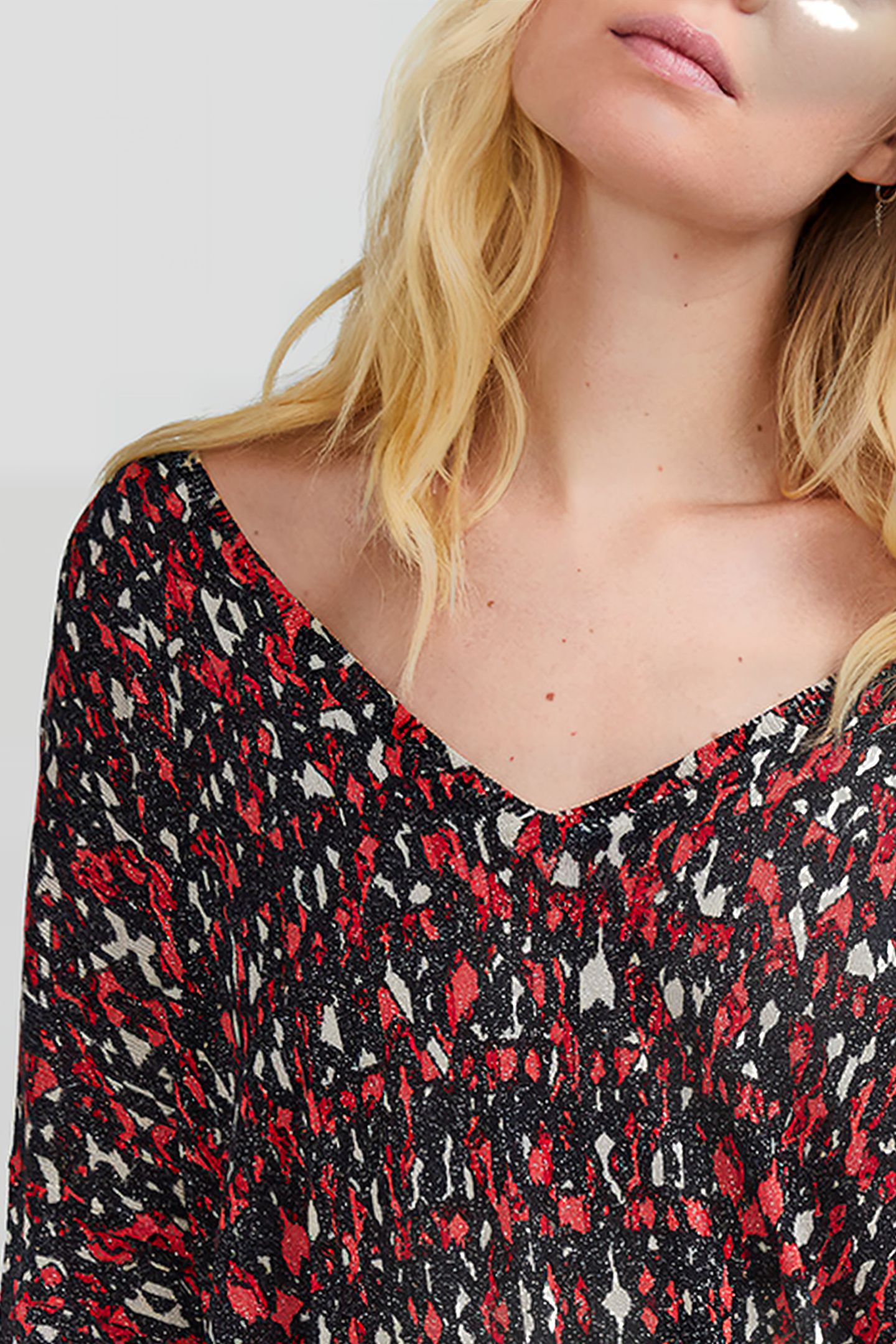 BLACK FINE KNIT SWEATER WITH IKAT PRINT 5