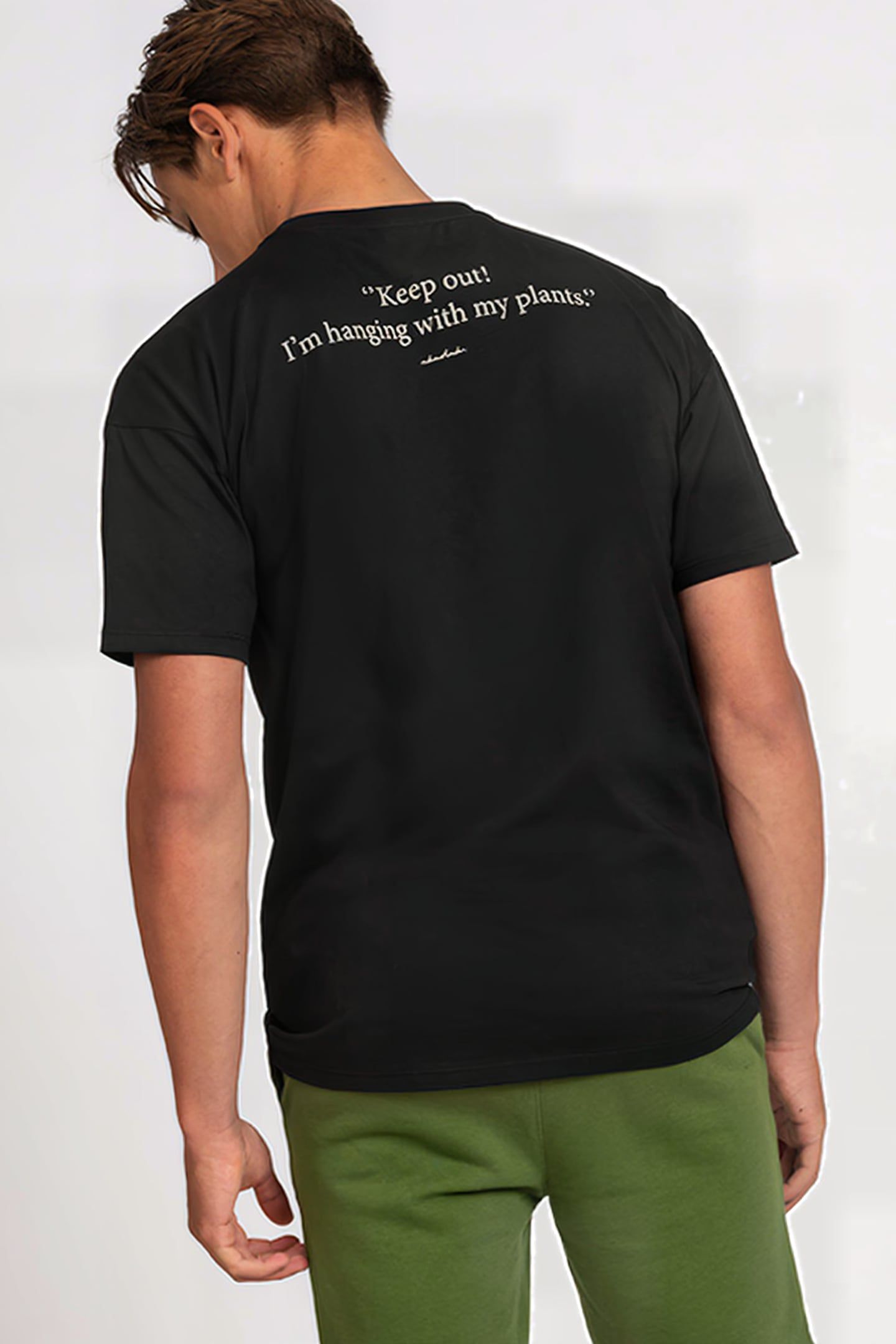 HANGING PLANTS T-SHIRT BLACK 2