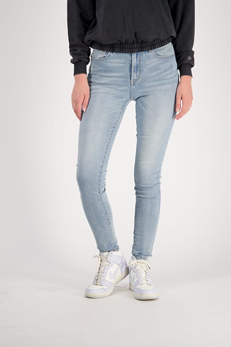 BLOSSOM JEANS LIGHT BLUE STONE 1