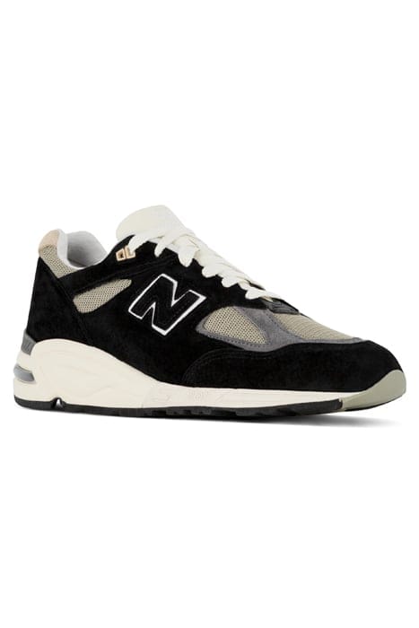 M990TE2 MADE IN USA SNEAKERS IN BLACK 7
