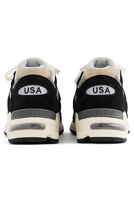 M990TE2 MADE IN USA SNEAKERS IN BLACK 4