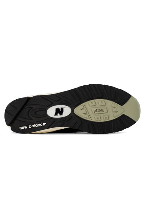 M990TE2 MADE IN USA SNEAKERS IN BLACK 5