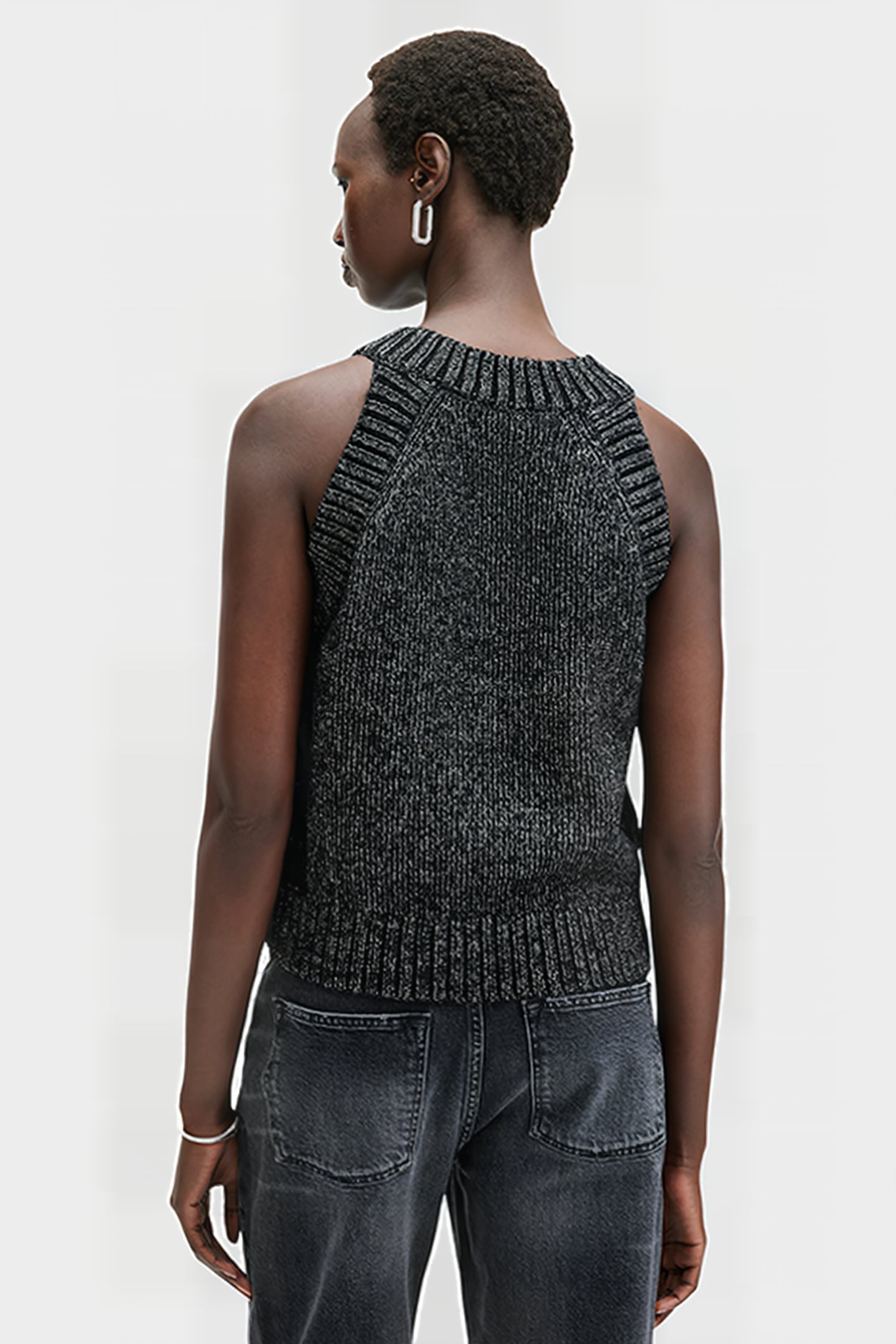 SABRINA TANK BLACK 2