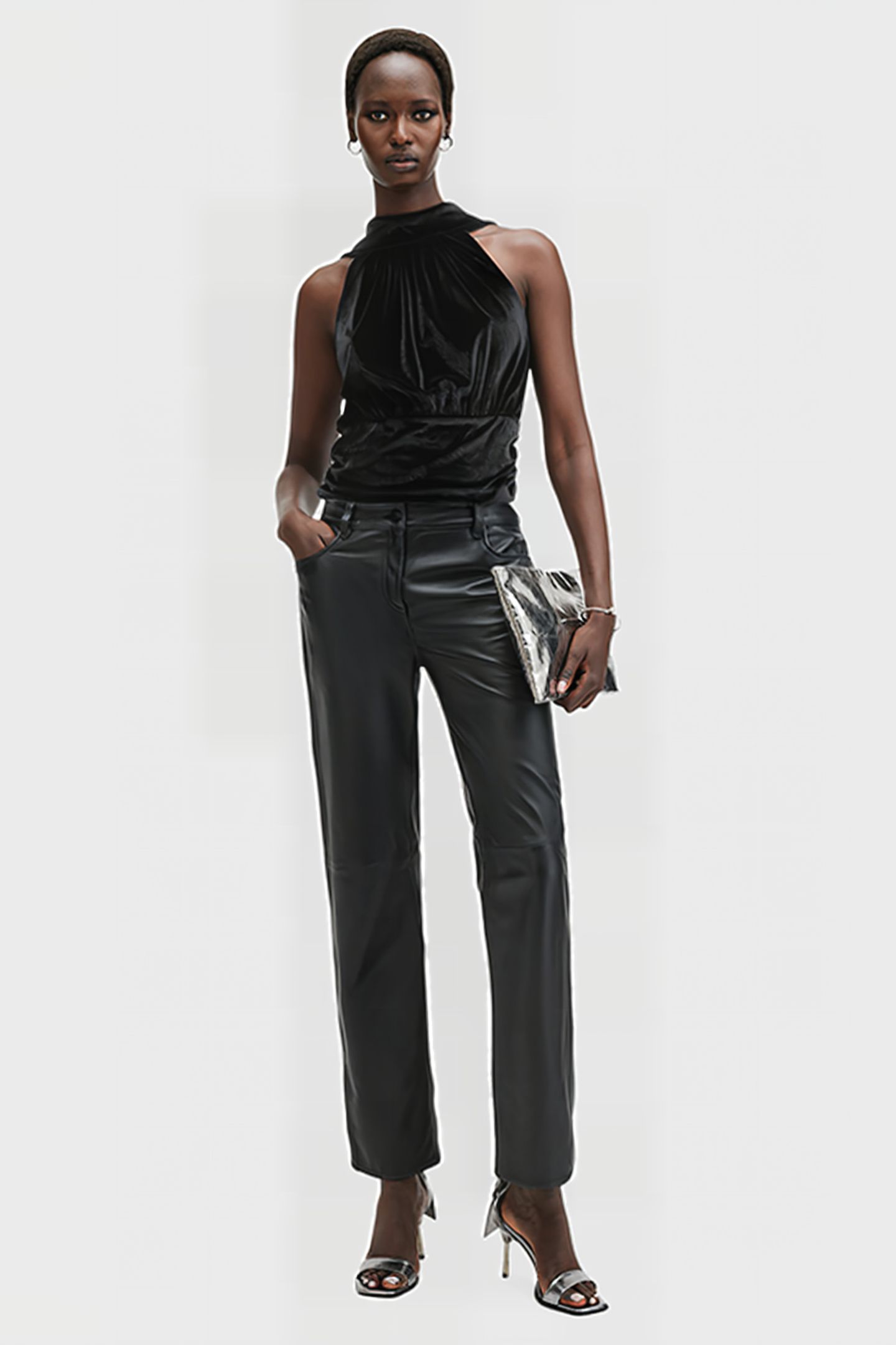 BELLATRIX VELVET TOP BLACK 5
