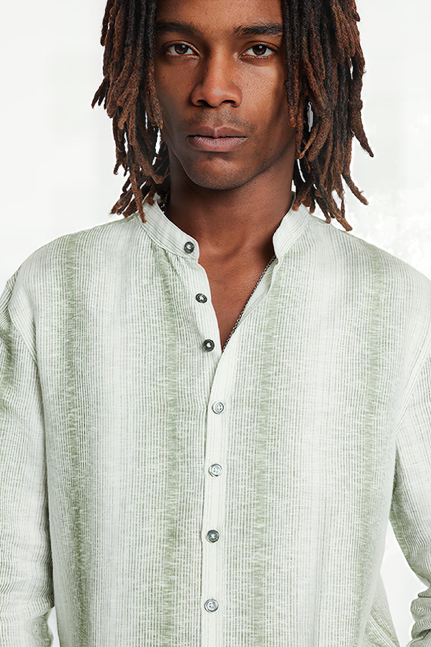 MULTI BUTTON BAND COLLAR PISTACHIO 3