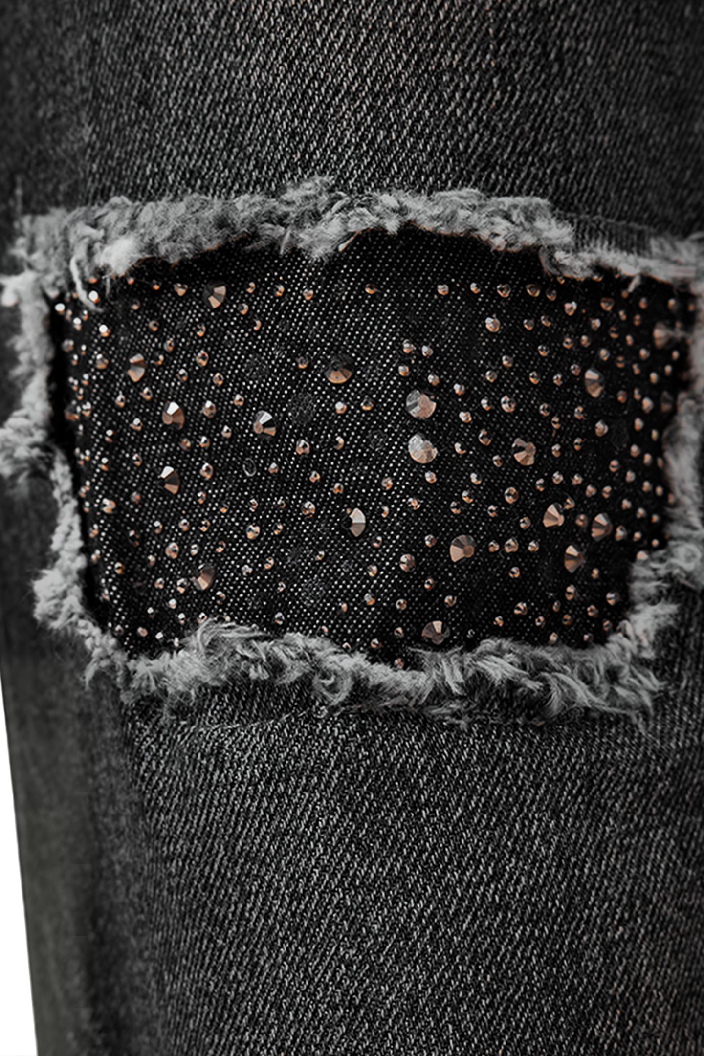IDA CROPPED EMB JEAN BLACK 10