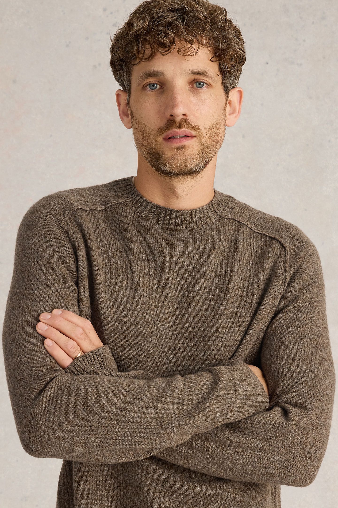 LAMBSWOOL CREW NECK JUMPER DARK NATURAL 5