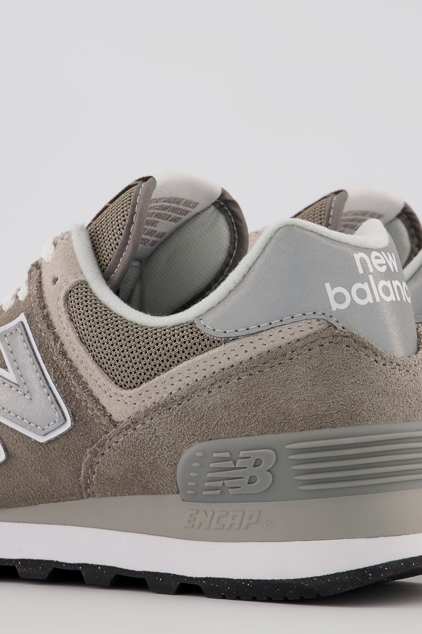 WL574EVG SNEAKERS IN GREY 9