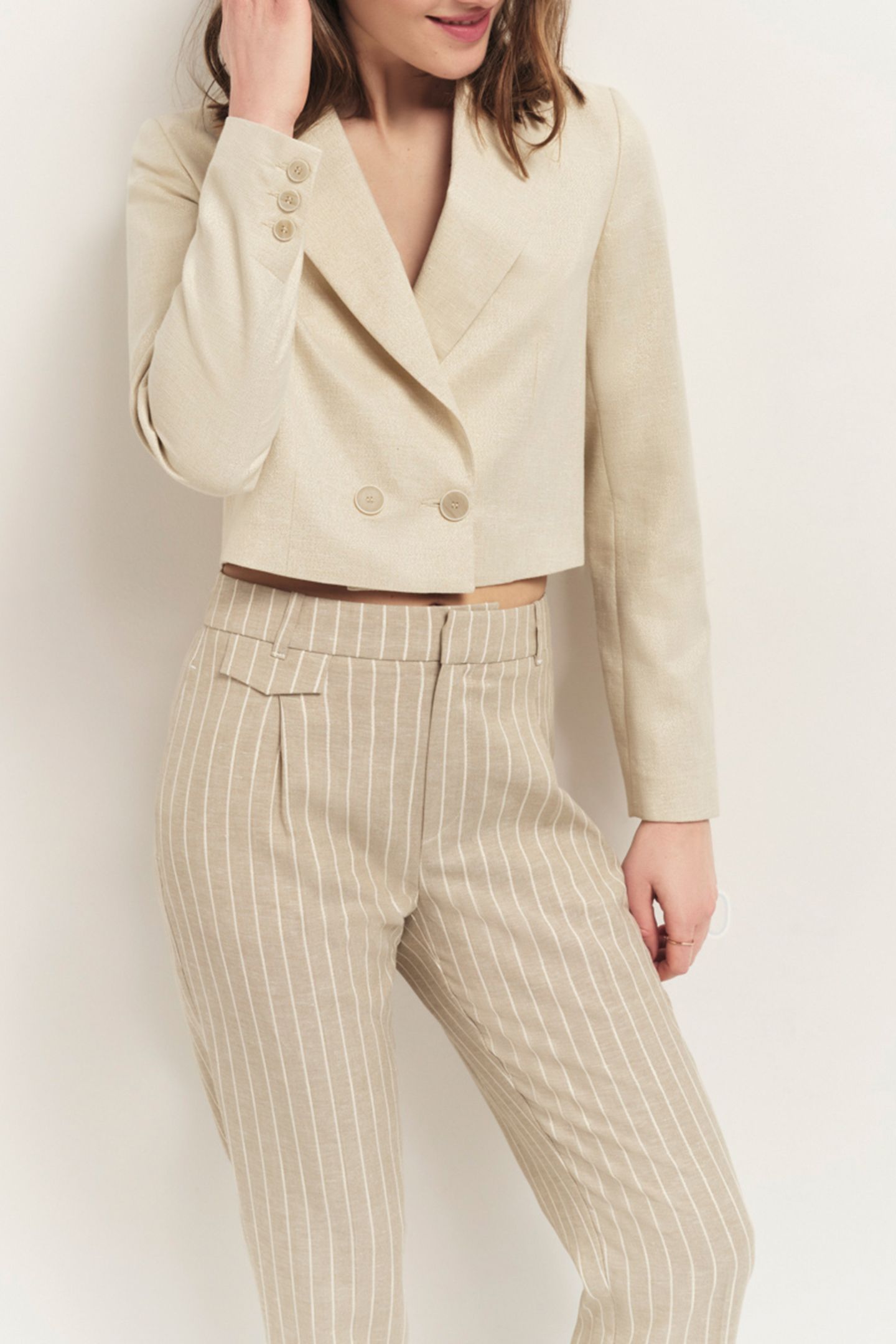 VIAN - SHORT GOLDEN BEIGE SUIT JACKET 1